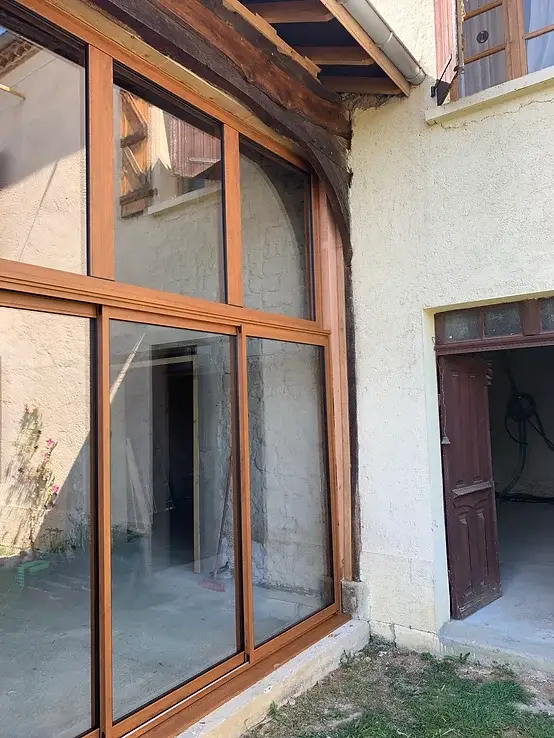 fenetre-bois-traditionnelle.jpg