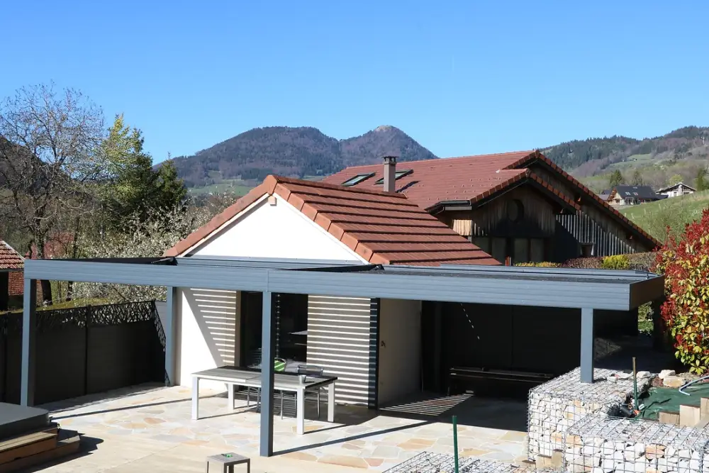 abris-terrasse-moderniste.jpg